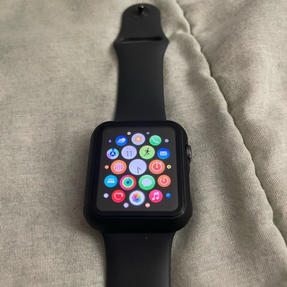 Apple Watch Series 3 - Picture 2 of 4